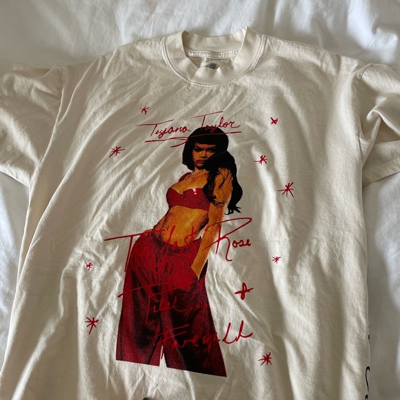 The Last Rose Petal Farewell Tour - Teyana Taylor Ivory Short Sleeve Tee… - Picture 2 of 4
